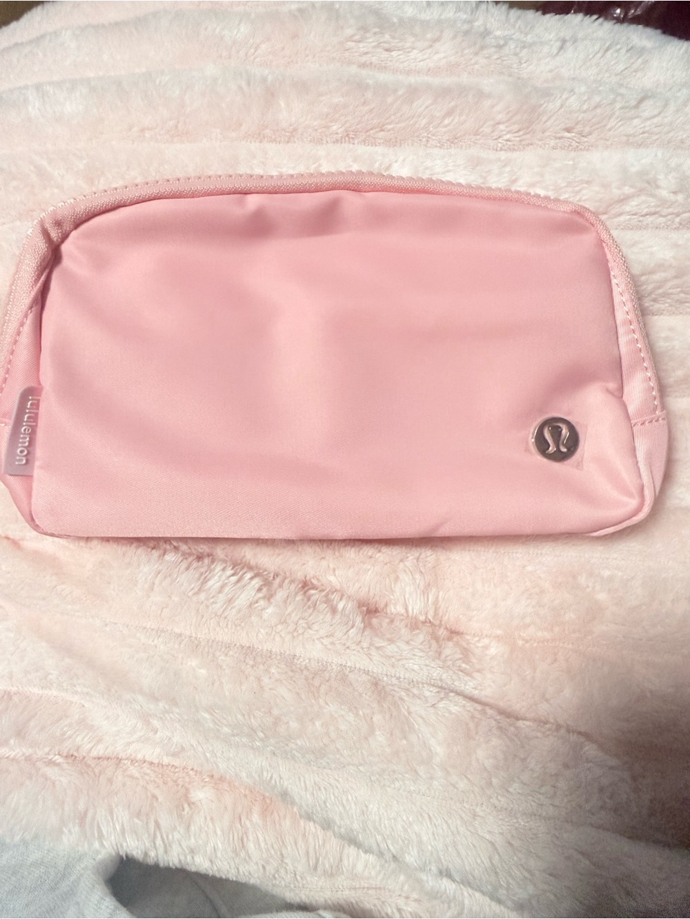 Lululemon everywhere bag bag, pink, brand new with tags